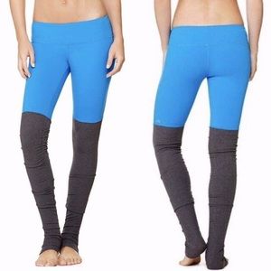 Alo Yoga goddess leggings blue and gray
